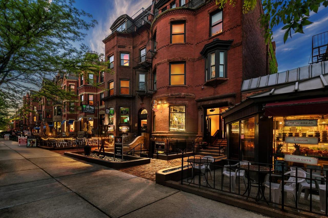 Stylish Newbury Street Studio, #2 Бостън Екстериор снимка